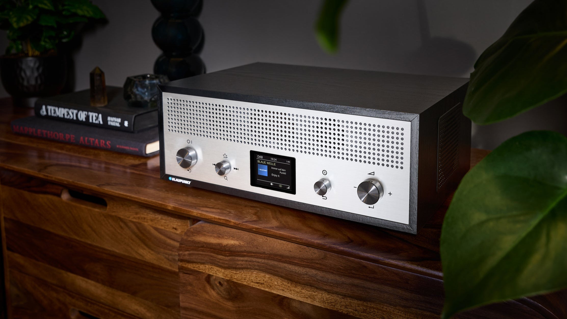 Nostalgieradio mit DAB+ und Bluetooth | VERONA Schwarz