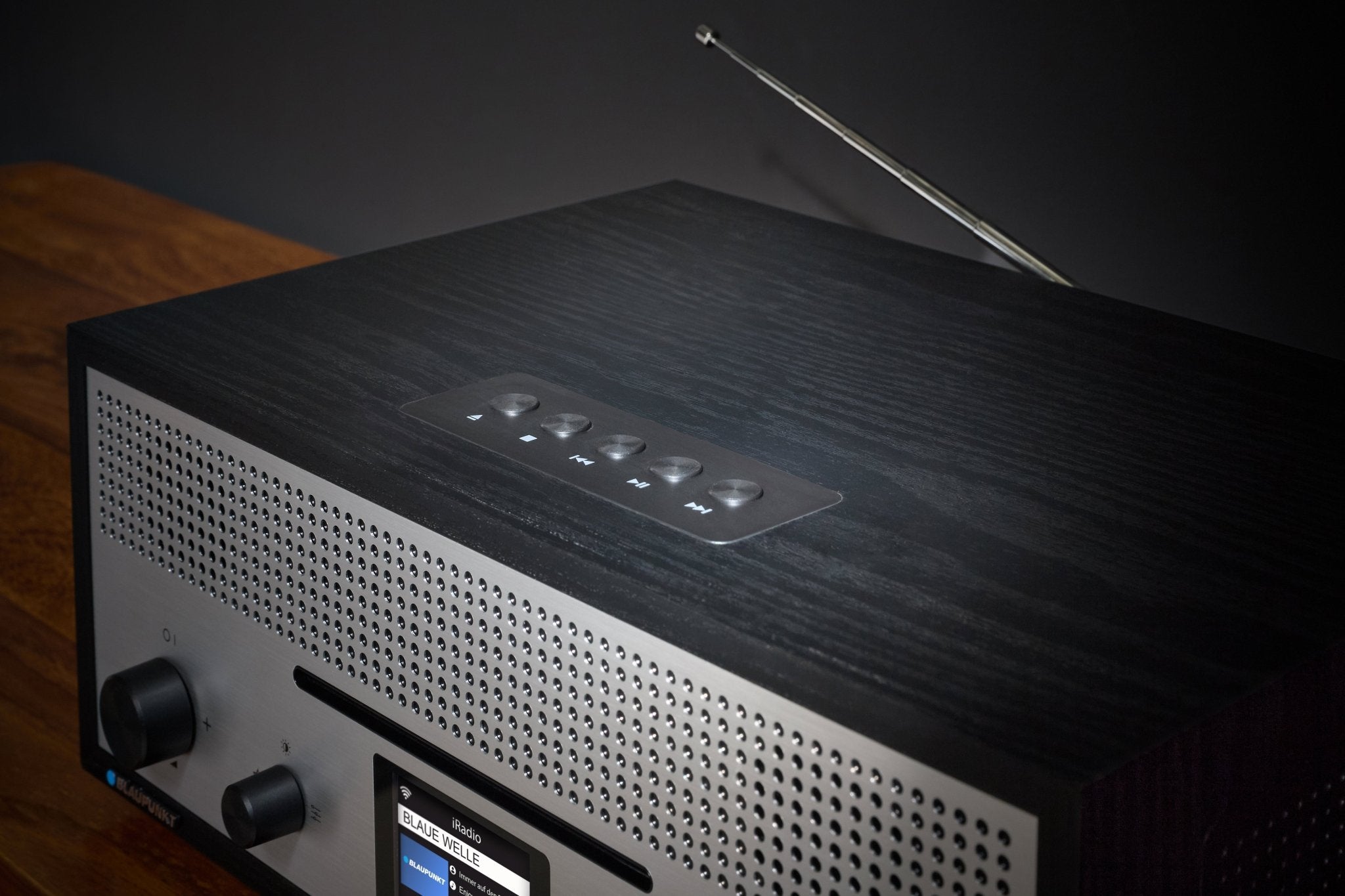 Nostalgie Internet radio with CD | Milano black