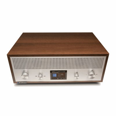 Nostalgieradio mit DAB+ und Bluetooth im Retro-Walnussdesign mit Aluminiumfront und Farbdisplay
